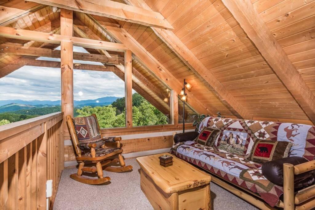 View! Private! Hot Tub,Pool Table,Fireplace,Relax! Sevierville Bagian luar foto